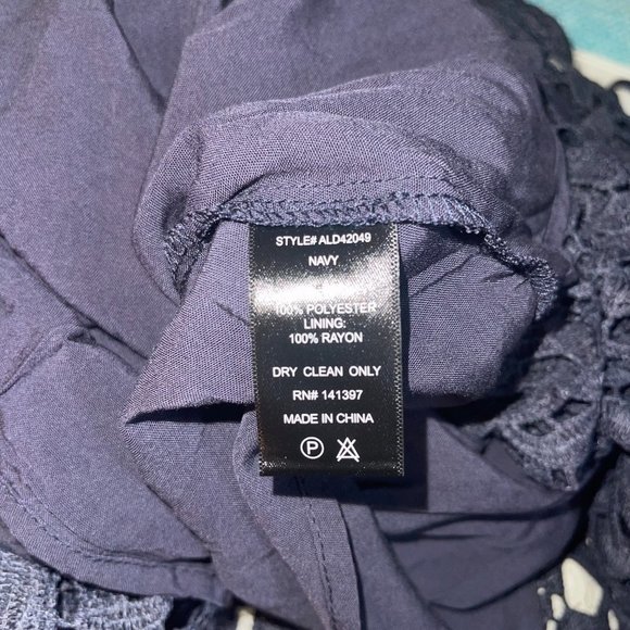 ASTR The Label Midi A-Line Dress Size Medium Navy Blue Lace Sleeveless New - Picture 7 of 10